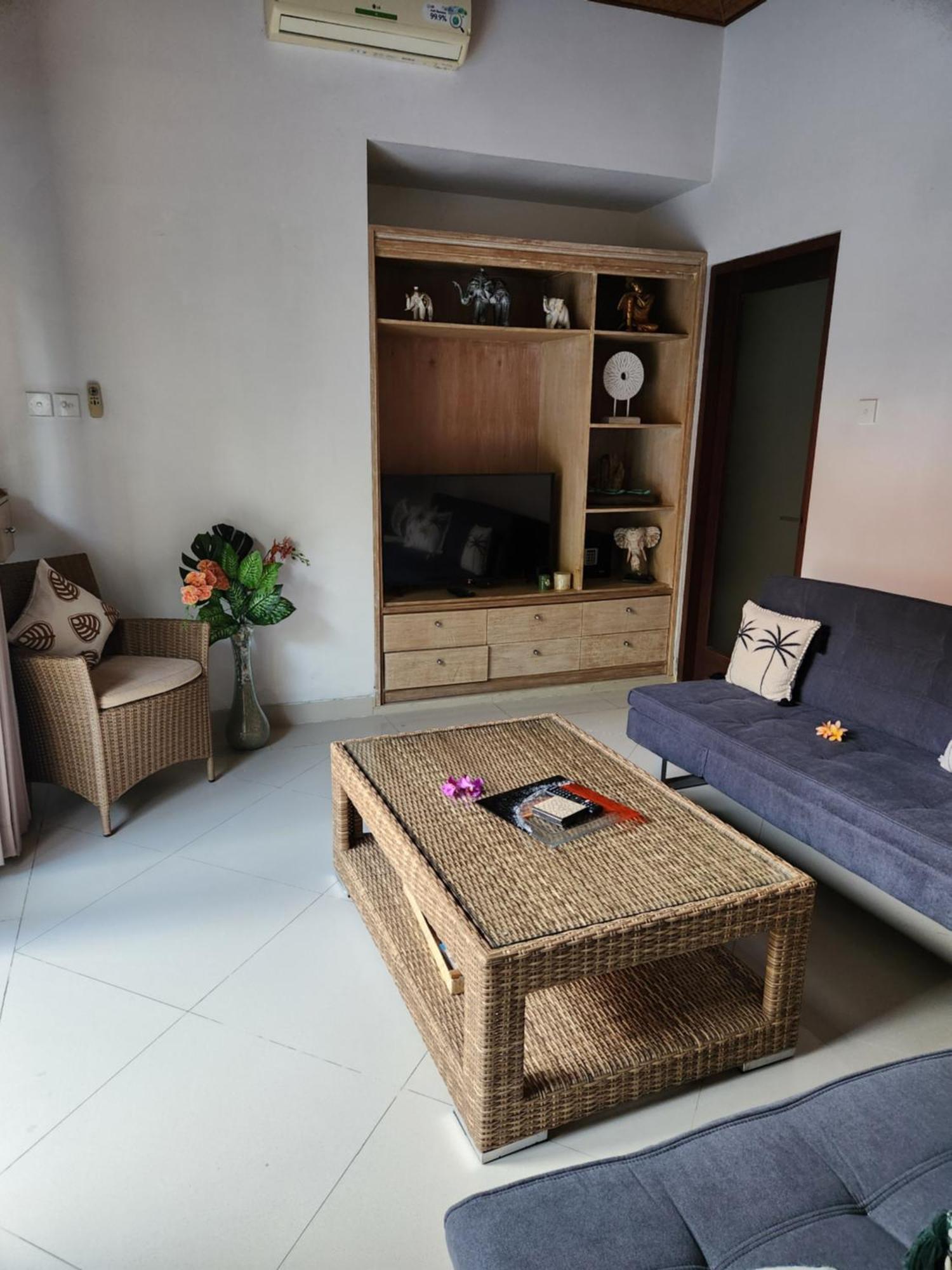 Taman Kesari Villas Sanur Exteriör bild